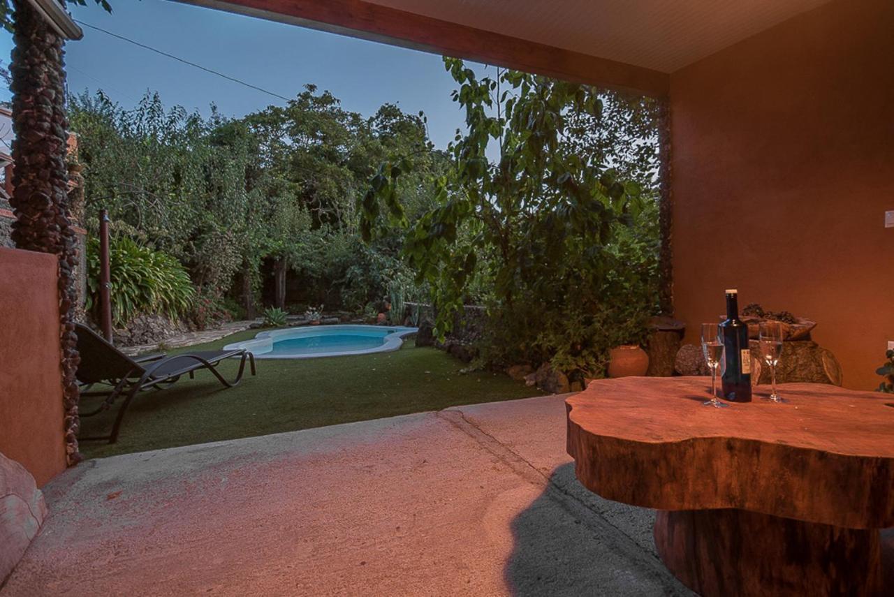 Villa Los Matos Pool And Garden Valleseco Exterior photo
